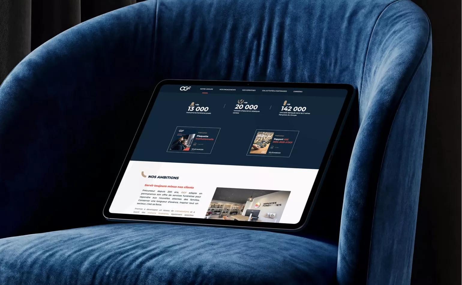 Version mobile responsive du site d'OGF, optimisée pour l'accompagnement funéraire en ligne.